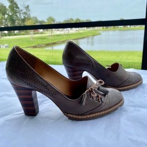 Clarks Adina Kaftan women’s high heel pump brown